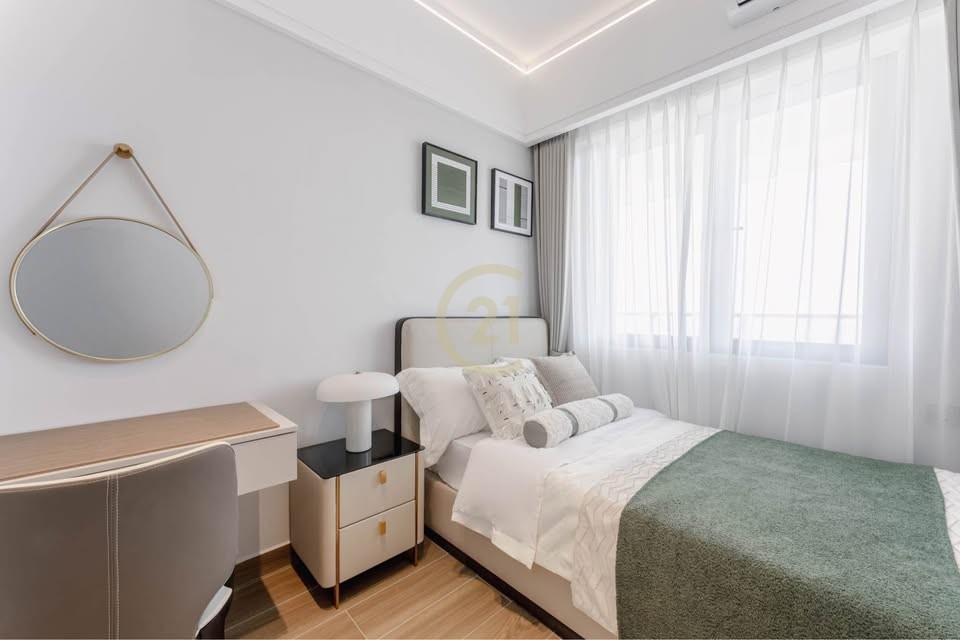 VINTAGE TWO BEDROOM FOR RENT