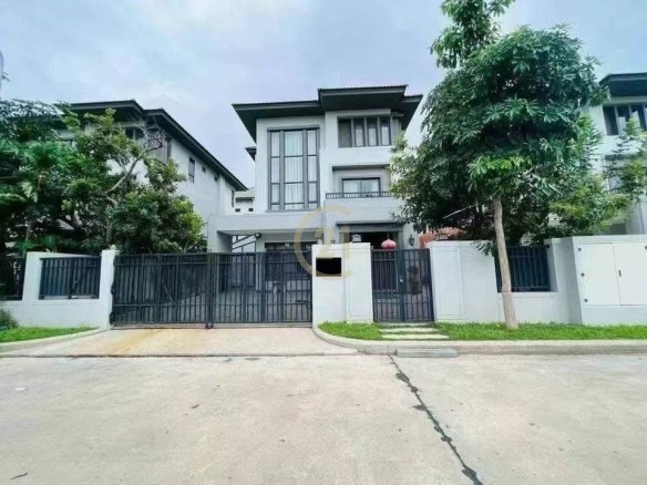 Villa for rent in Chip Mong 60M