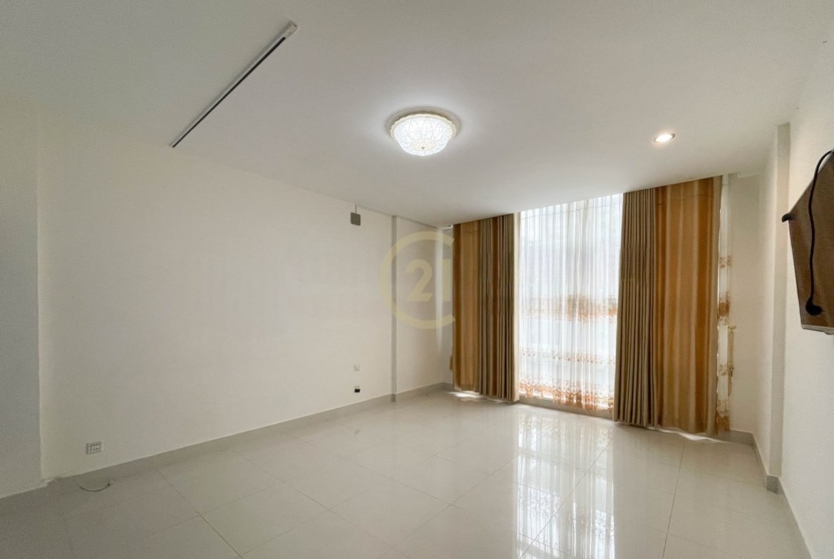 Flat house for sale in Peng Hout Berng Snaor