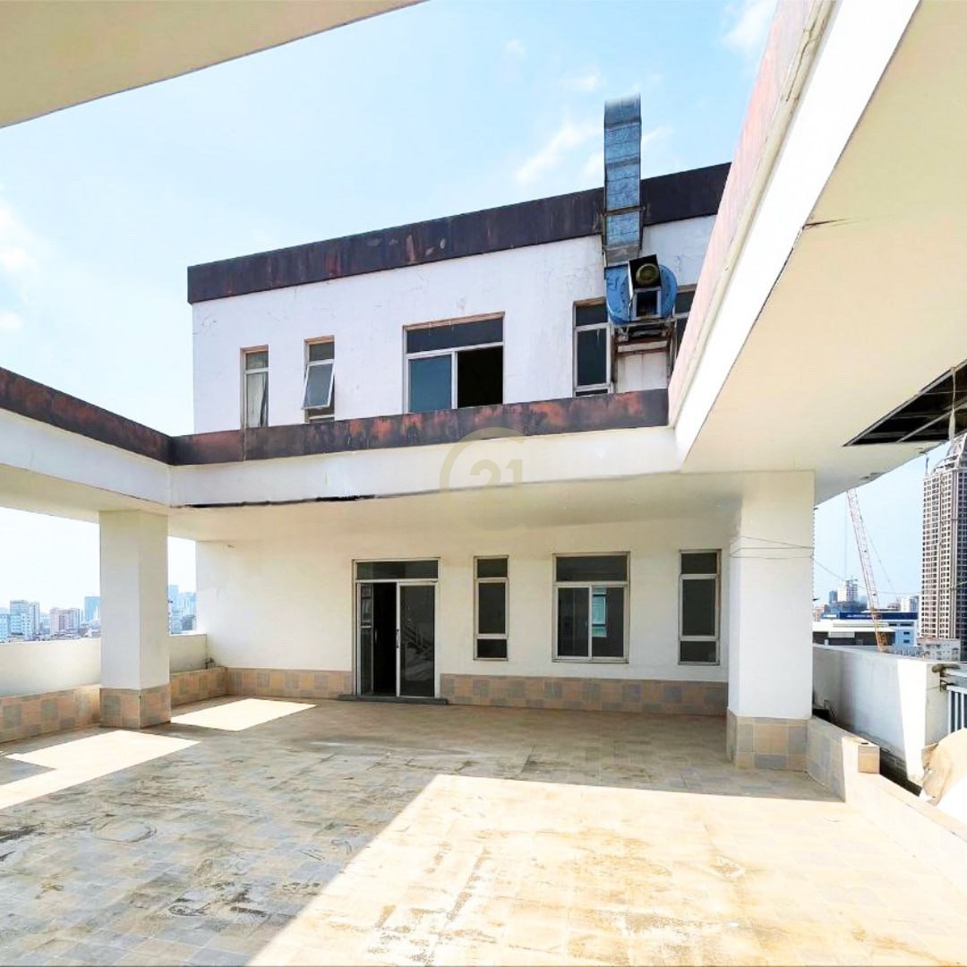 Building for sale in Bkk3