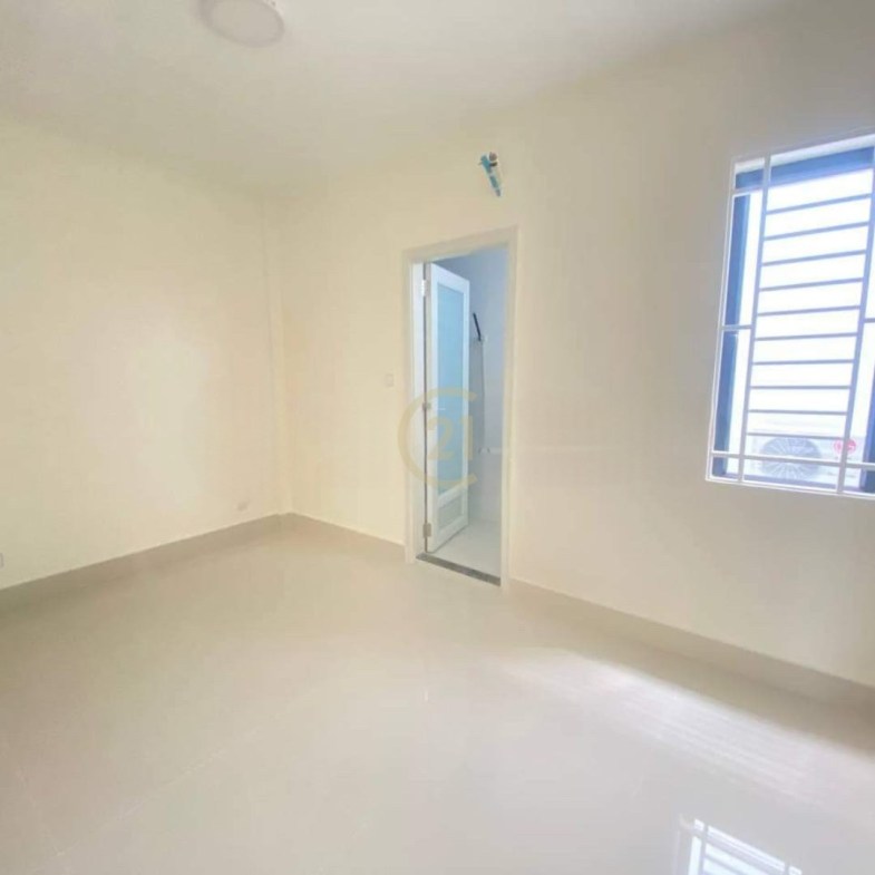 Shophouse for sale in Peng Hout Berng Snao