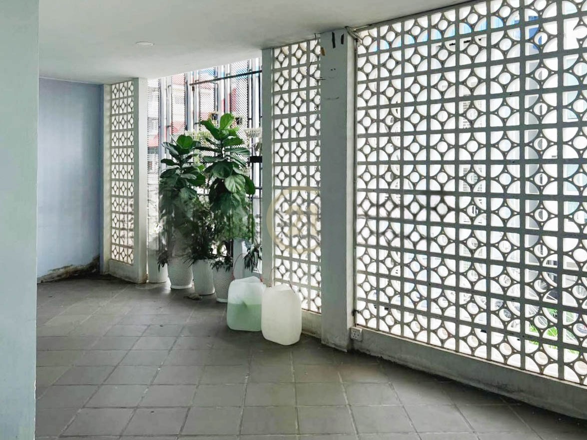 Shophouse for sale in BKK3