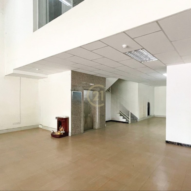Building for sale in Bkk3