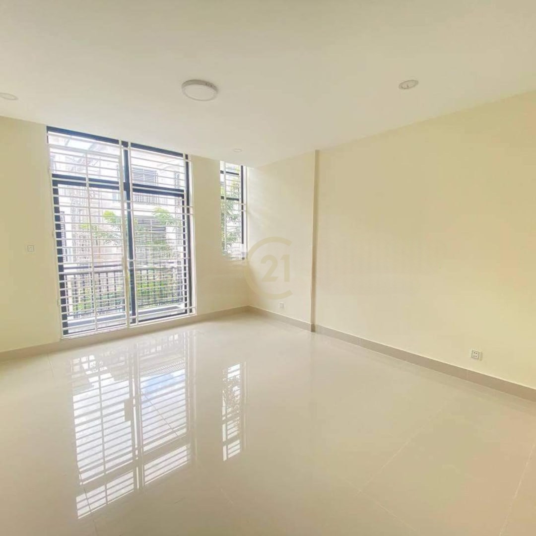Shophouse for sale in Peng Hout Berng Snao