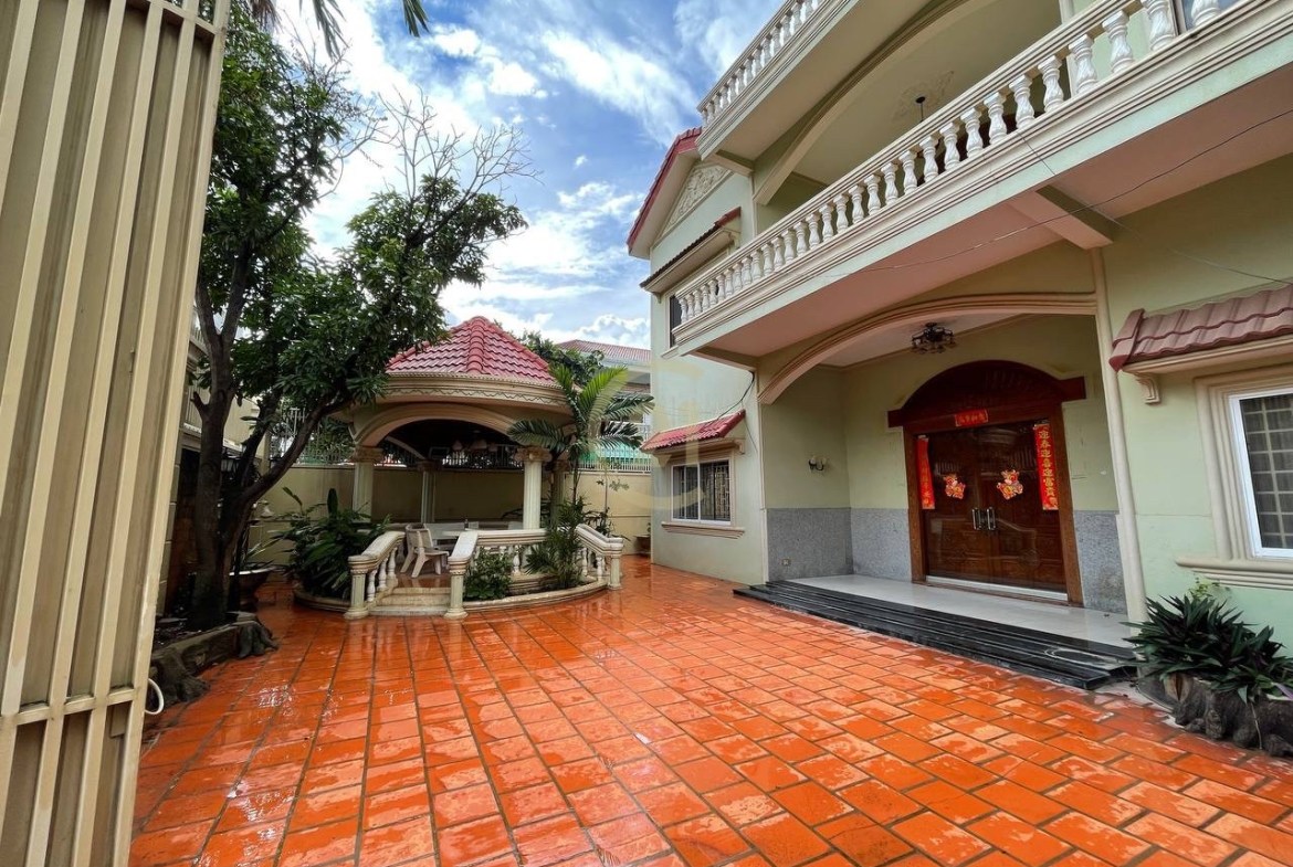Modern Villa for Rent in Toul Kork – Spacious and Fully Furnished
