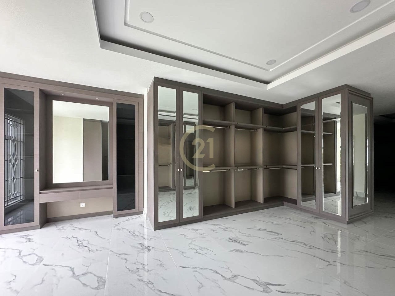 Villa for sale in Beng Hout Beng Snaor