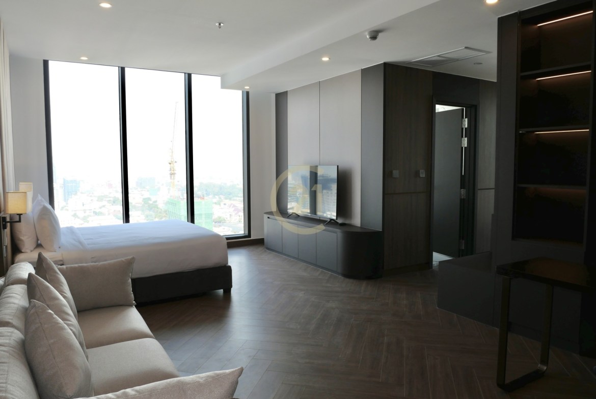 Luxurious Living Space Penthouse Perfection – 450sqm| Brand New