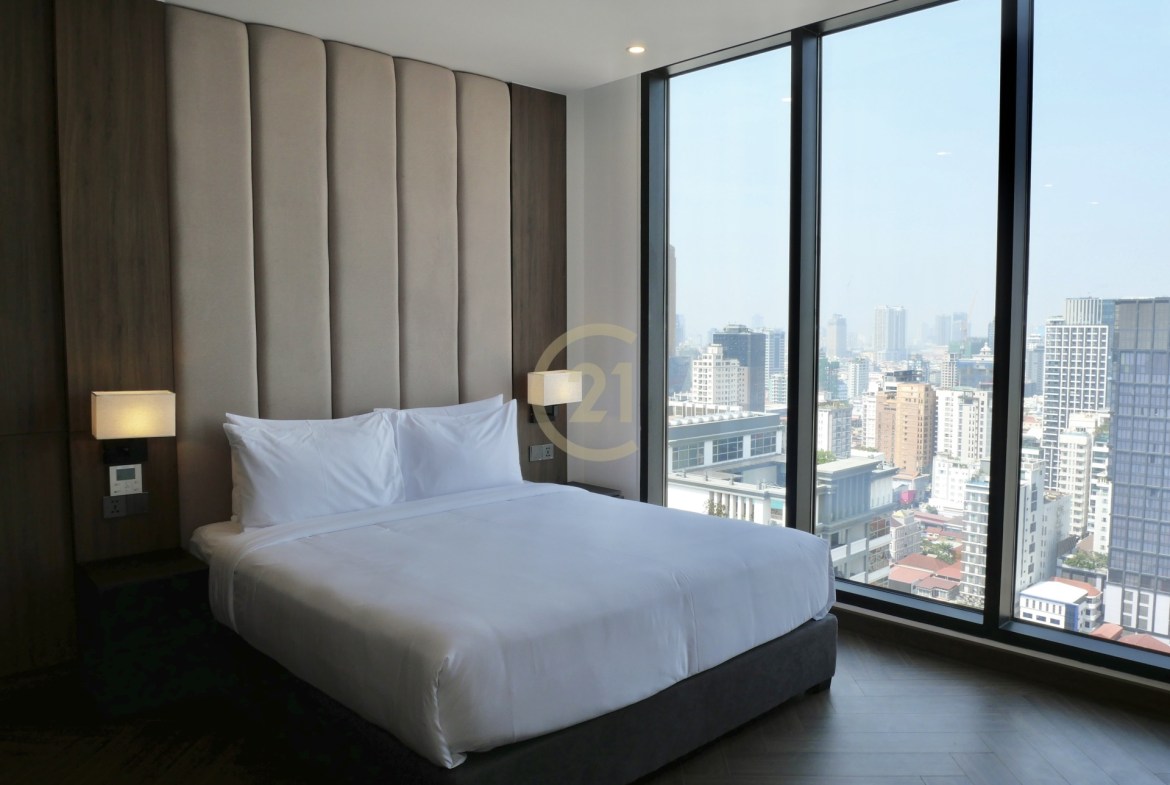 Luxurious Living Space Penthouse Perfection – 450sqm| Brand New