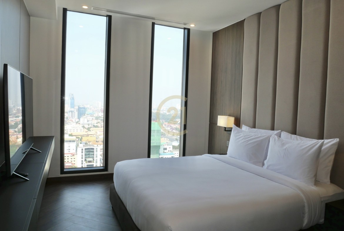 Luxurious Living Space Penthouse Perfection – 450sqm| Brand New