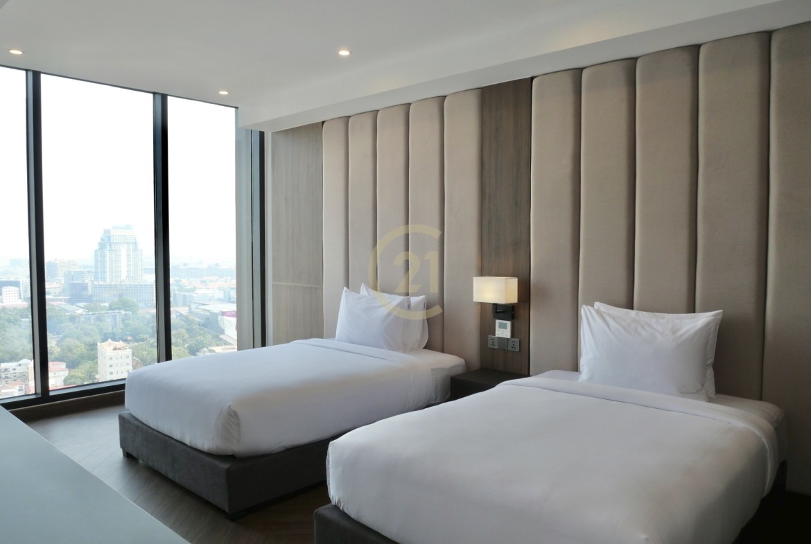 Luxurious Living Space Penthouse Perfection – 450sqm| Brand New