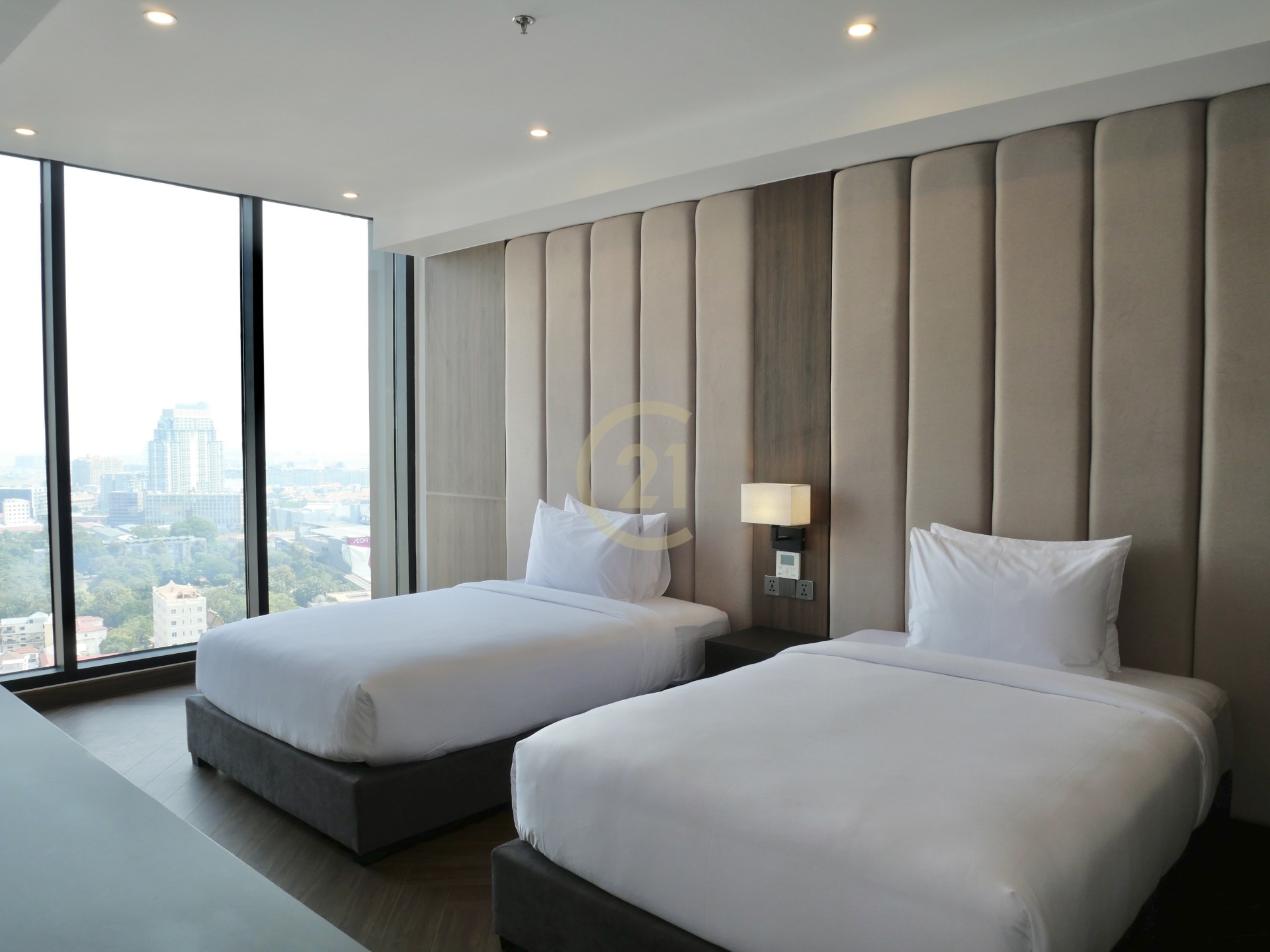 Luxurious Living Space Penthouse Perfection – 450sqm| Brand New