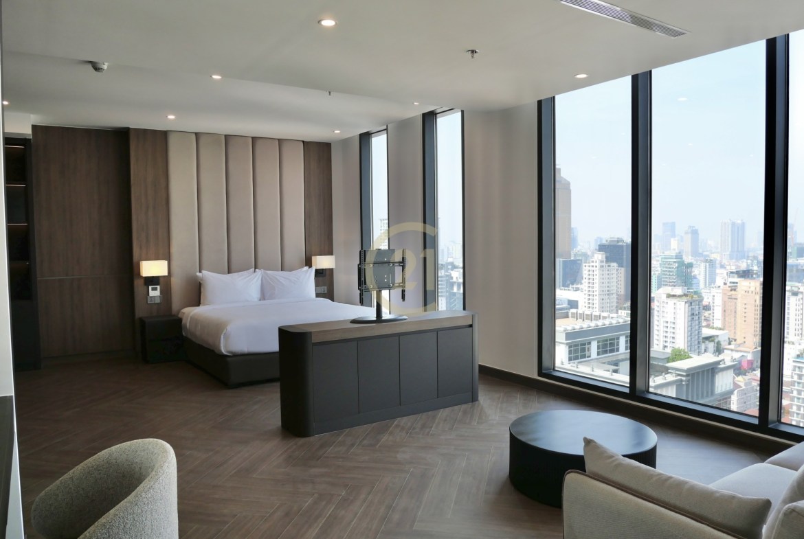 Luxurious Living Space Penthouse Perfection – 450sqm| Brand New