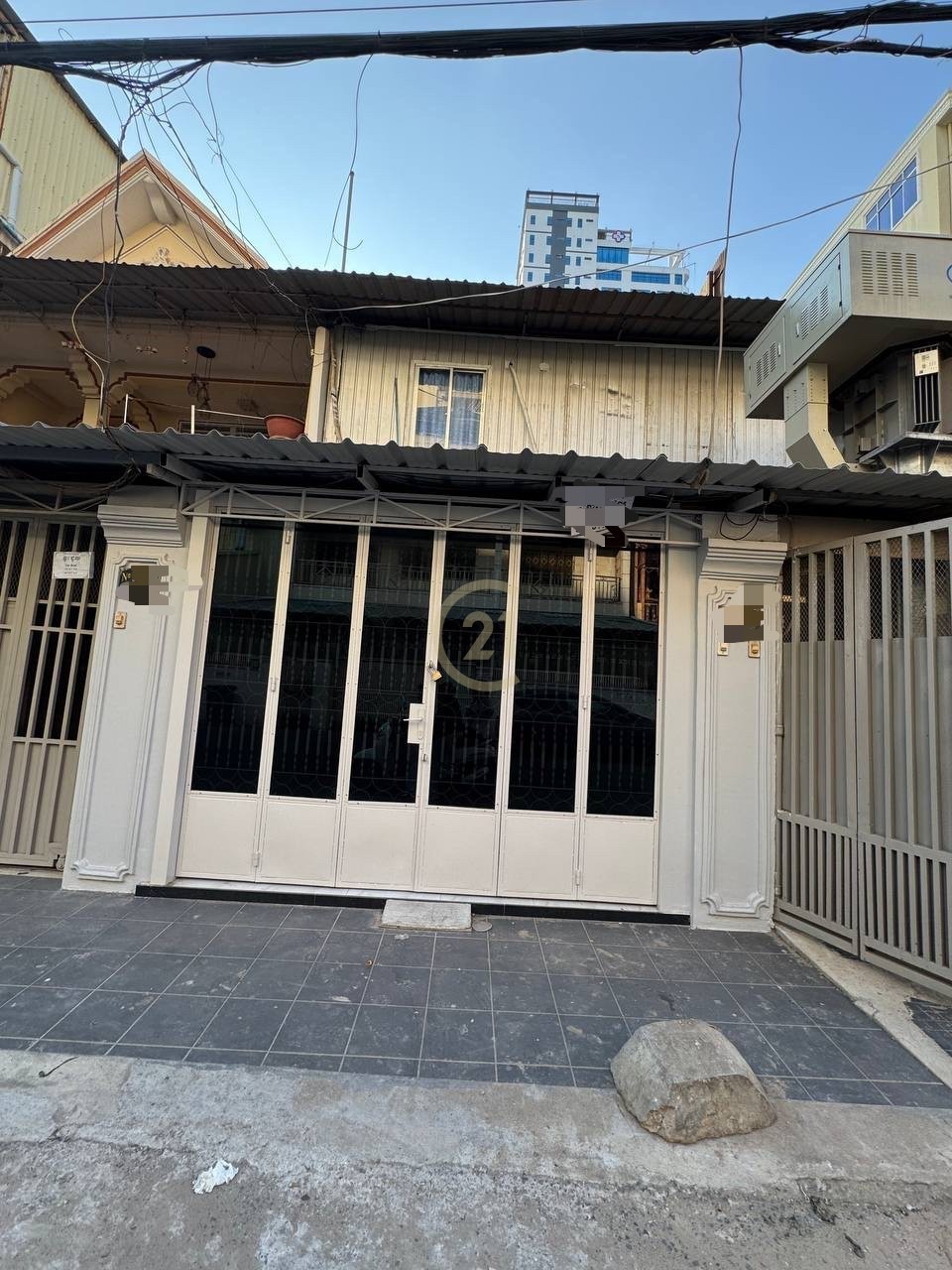 Shop house for rent good location with best price