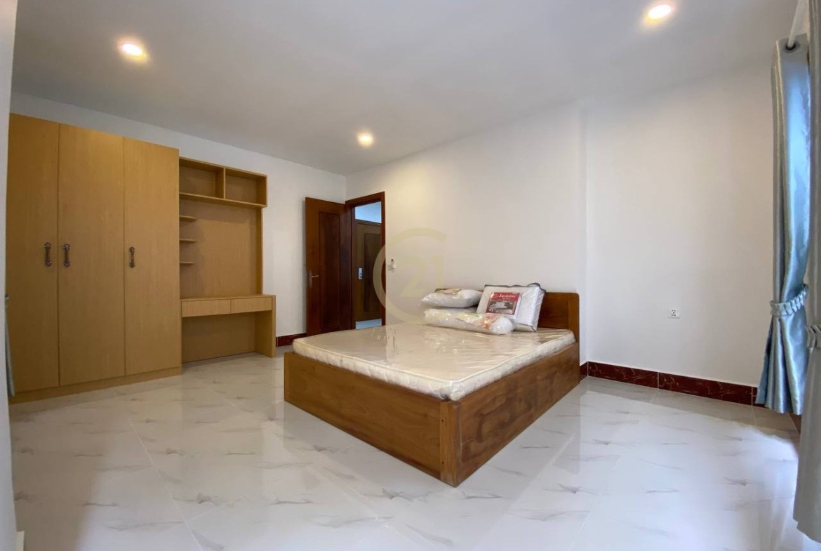 Available one bedroom at Toul Toumpong