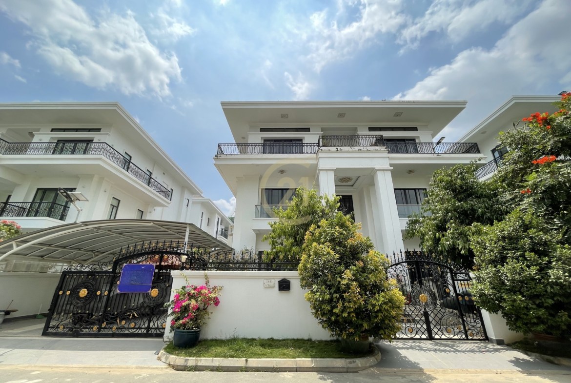 Luxury Villa For Rent At Peng Hout 