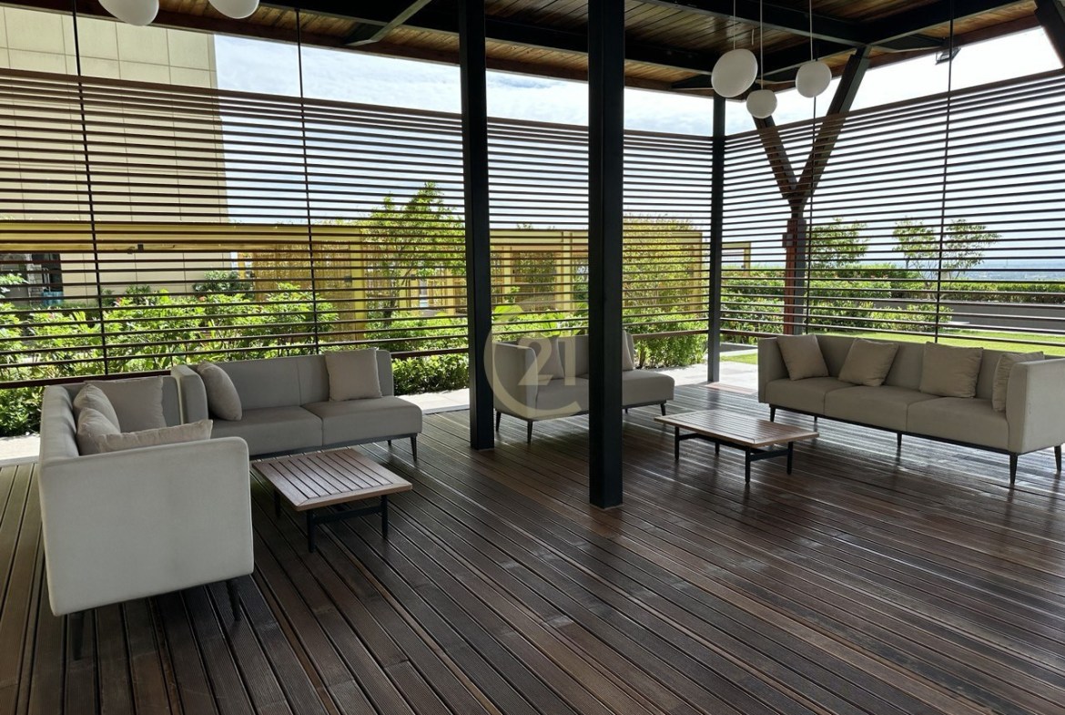 Special 3 Bedroom for Sale at The Peak