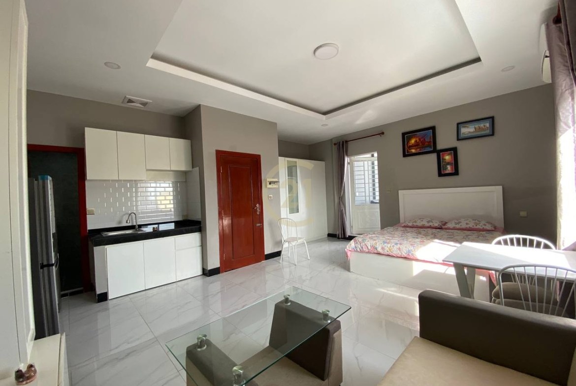 Good Studio for rent at Prampi Makara