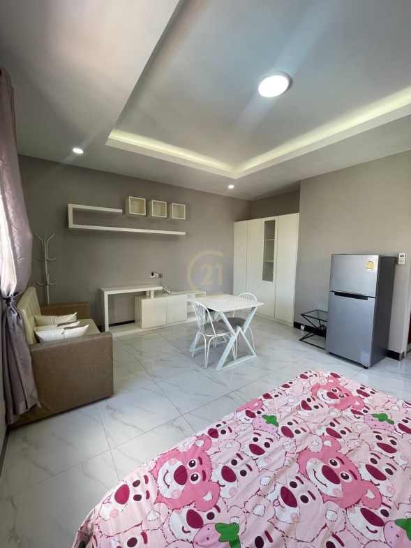 Good Studio for rent at Prampi Makara