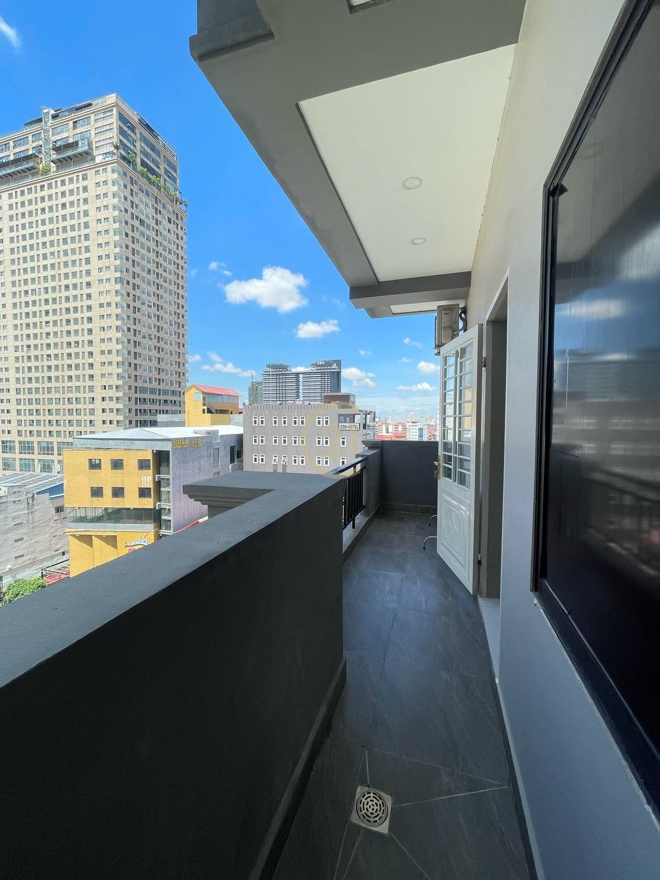 Good Studio for rent at Prampi Makara