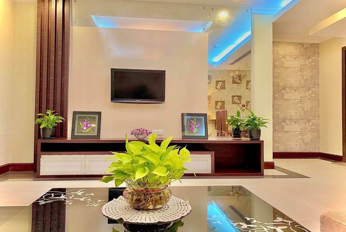LUXURIOUS ONE BEDROOM FOR RENT