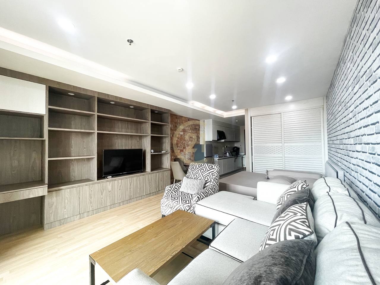 LUXURY ONE BEDROOM FOR RENT