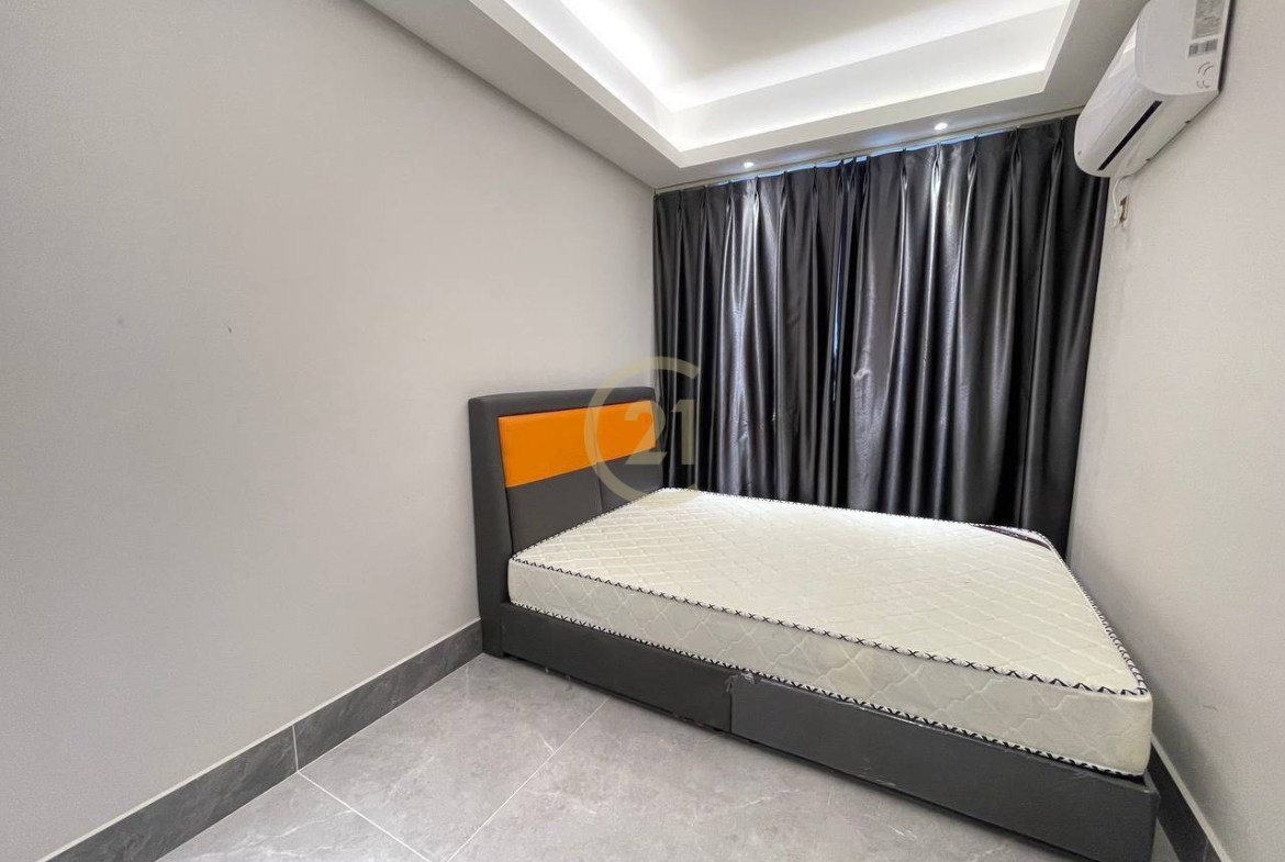VINTAGE TWO BEDROOM FOR RENT