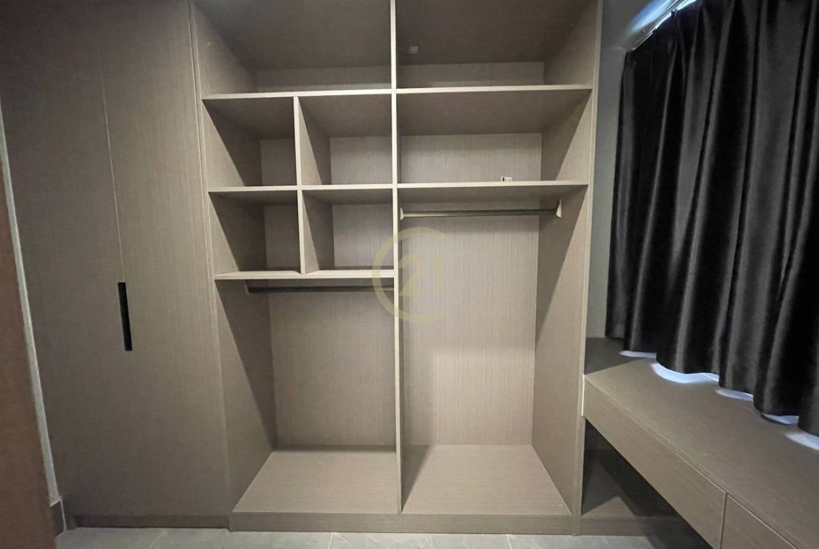 VINTAGE TWO BEDROOM FOR RENT