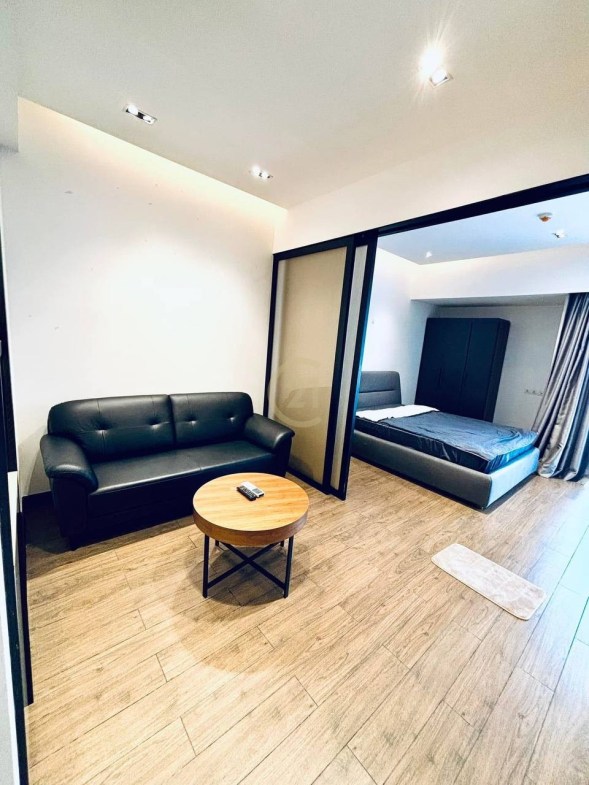 One Bedroom for rent at Tonlabassac