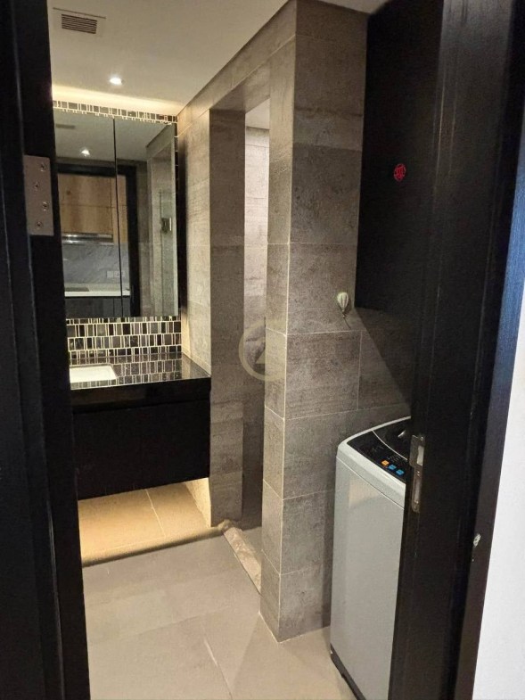 One Bedroom for rent at Tonlabassac