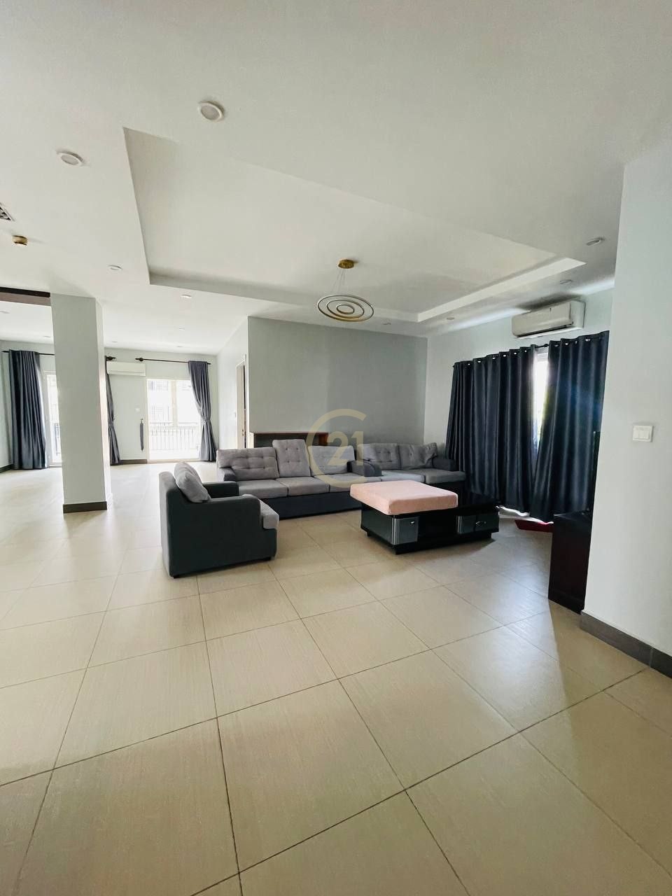 Elegant 4-Bedroom Apartment in Psar Derm T’kov