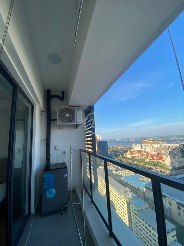 Luxury One Bedroom for Rent at Tonle Bassac – Phnom Penh