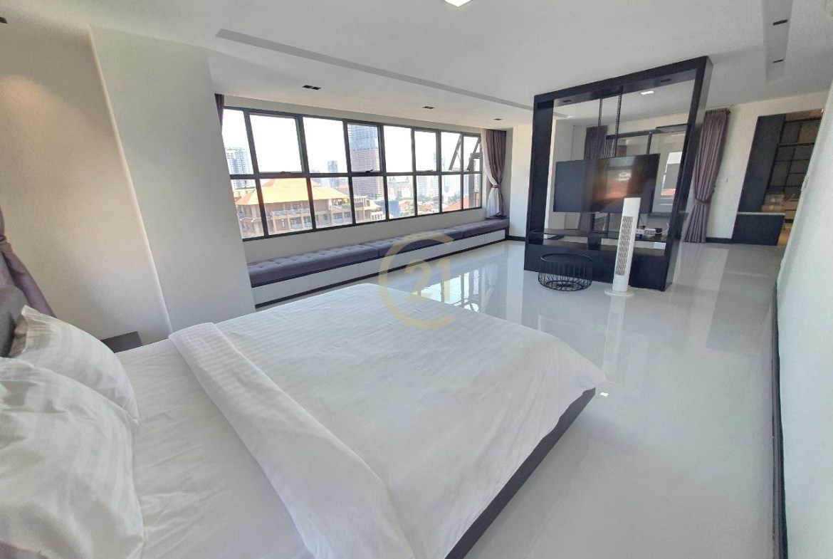 Specious 2 Bedroom Penthouse For Rent at TK