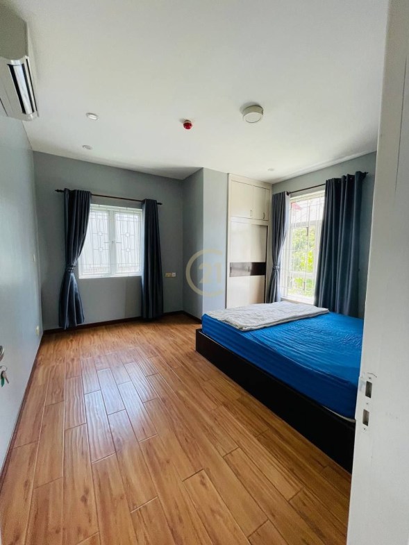 Elegant 4-Bedroom Apartment in Psar Derm T’kov