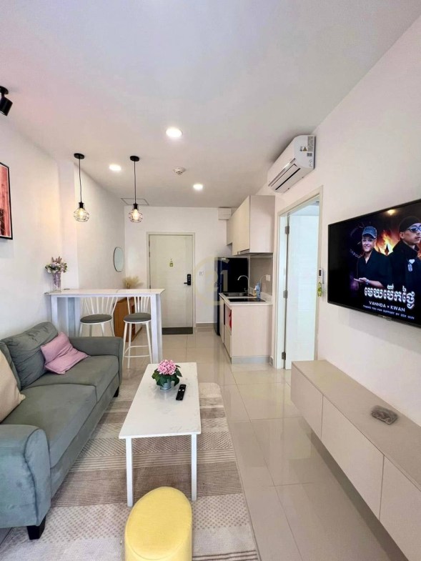 Cozy 1 Condo Bedroom For Rent at Toul Kork