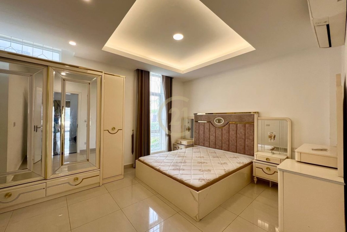 Twin Villa For Rent at Borey Orkide 2004