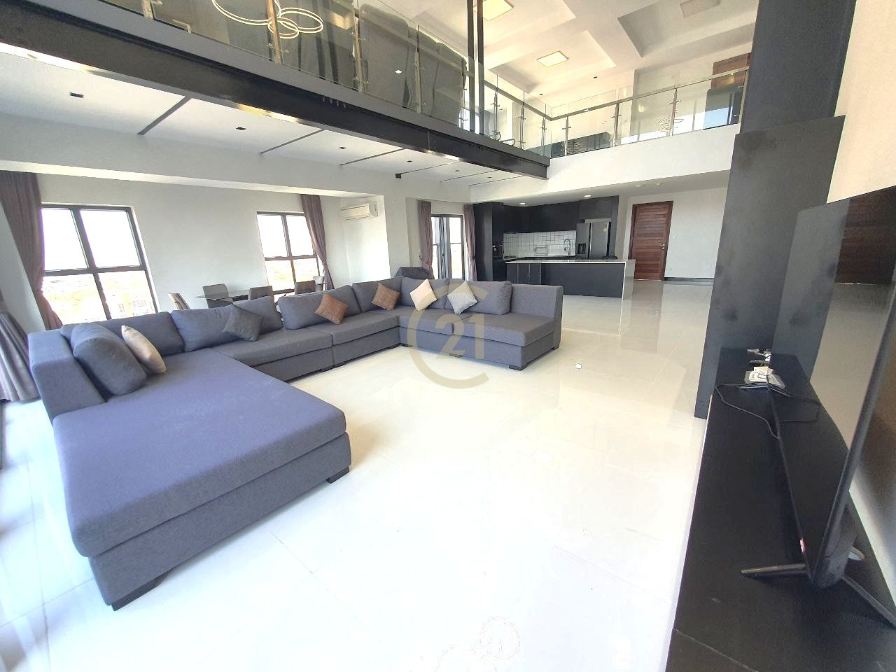 Specious 2 Bedroom Penthouse For Rent at TK
