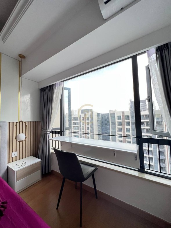 Luxury 2 Bedroom For Rent at R&F Condo