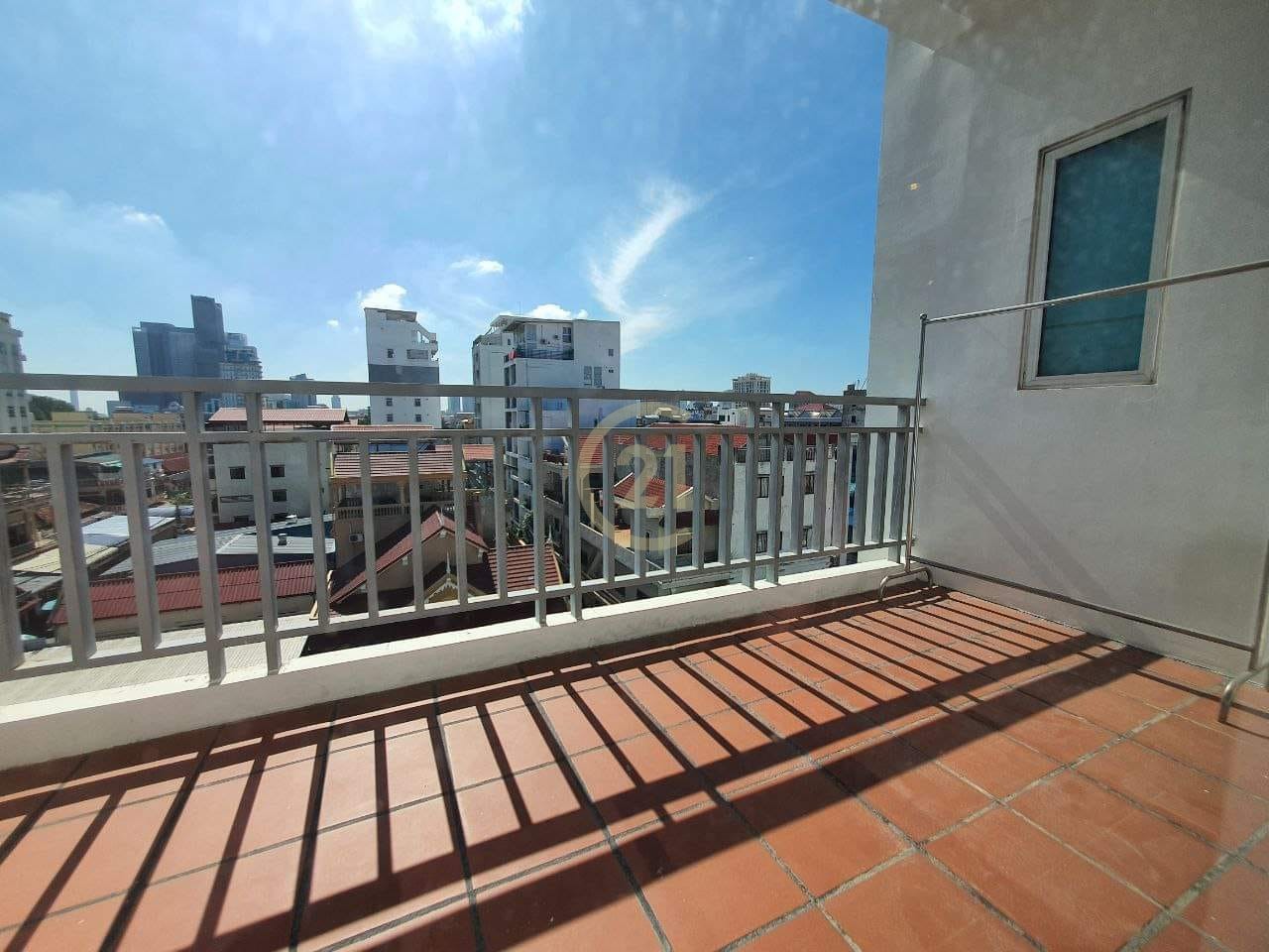 CLASSIC TWO BEDROOM FOR RENT