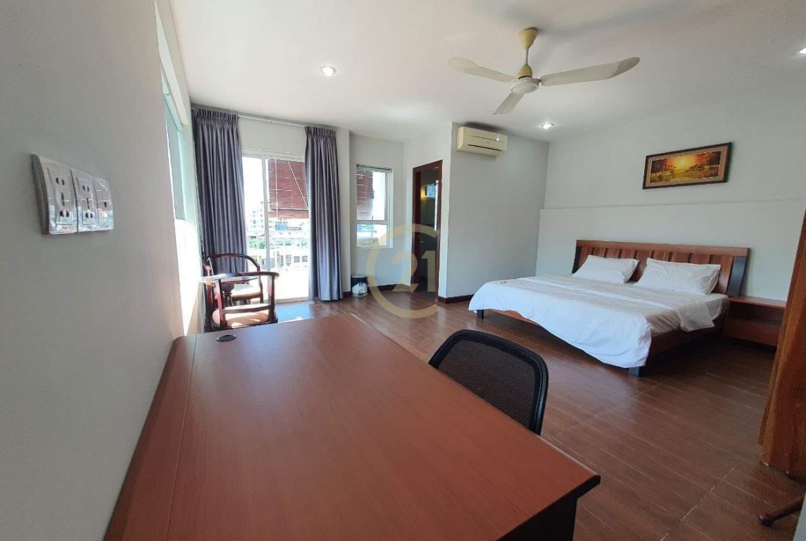 CLASSIC TWO BEDROOM FOR RENT