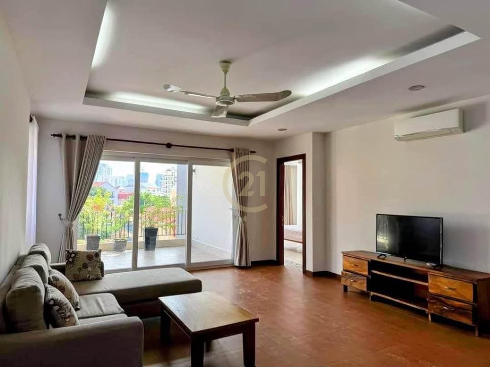 WESTERN THREE BEDROOM FOR RENT