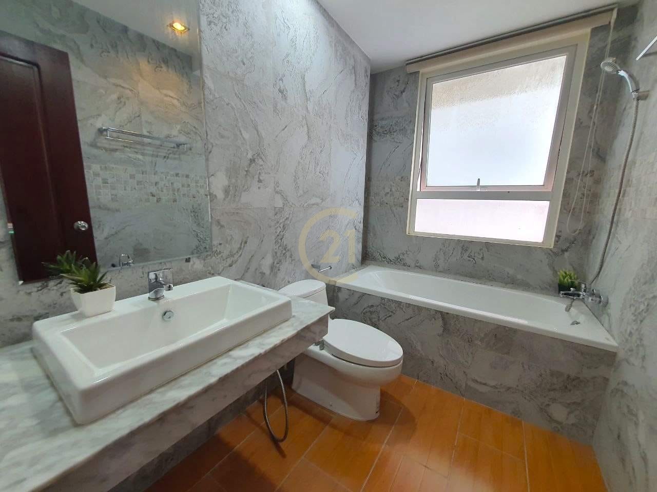 SPECIOUS TWO BEDROOM FOR RENT