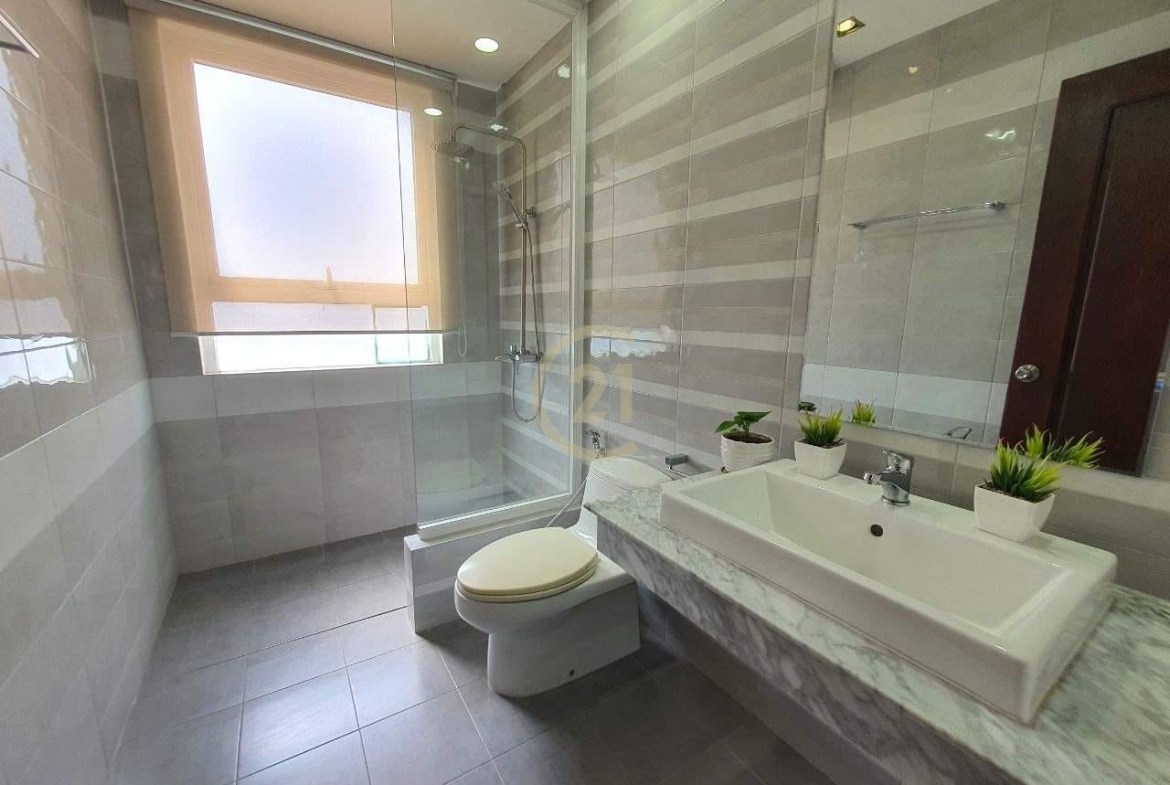 SPECIOUS TWO BEDROOM FOR RENT