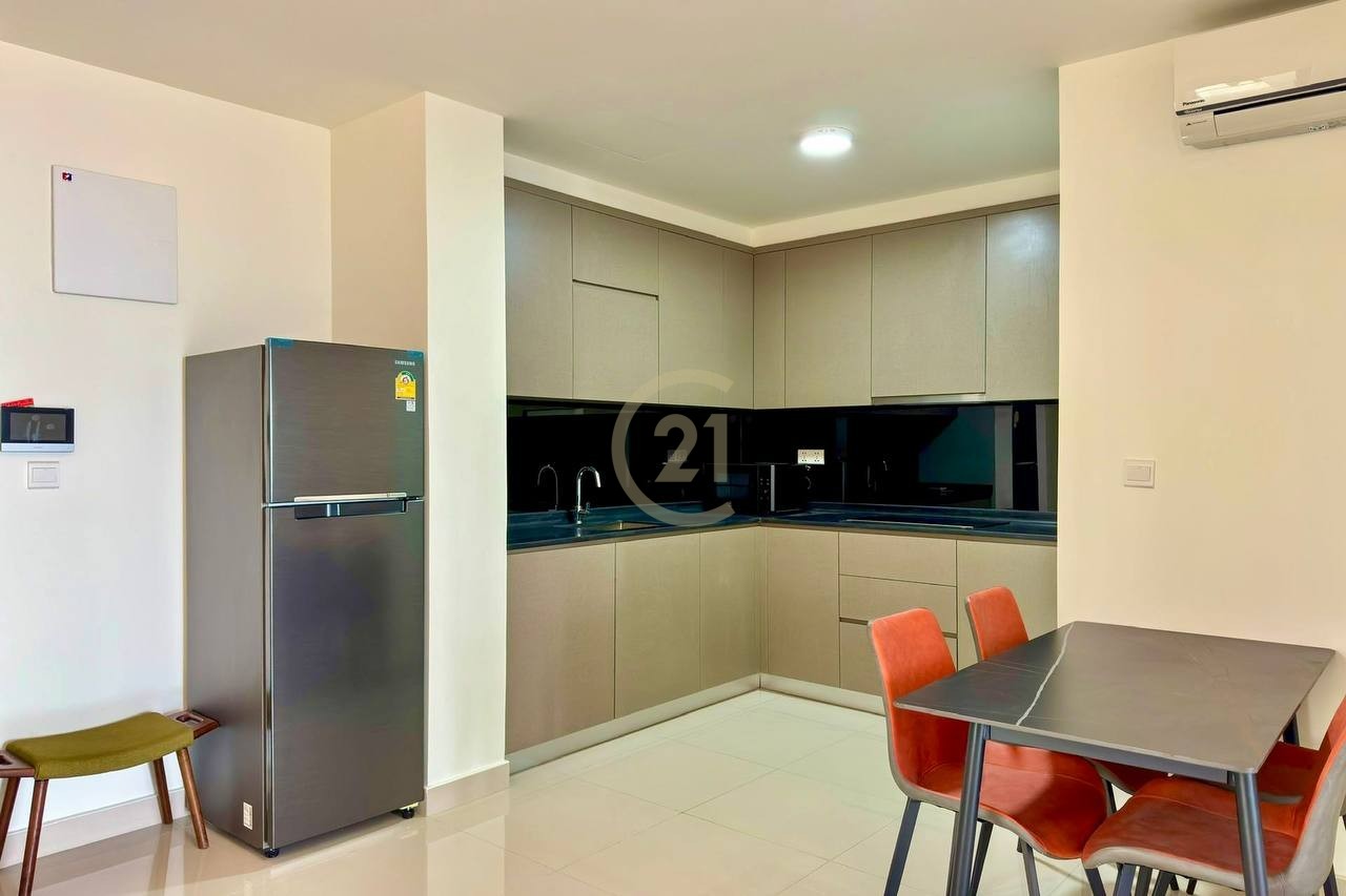 LUXURIOUS THREE BEDROOM FOR RENT