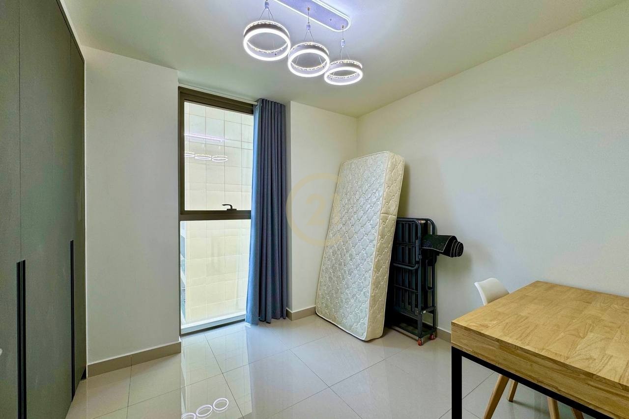 LUXURIOUS THREE BEDROOM FOR RENT