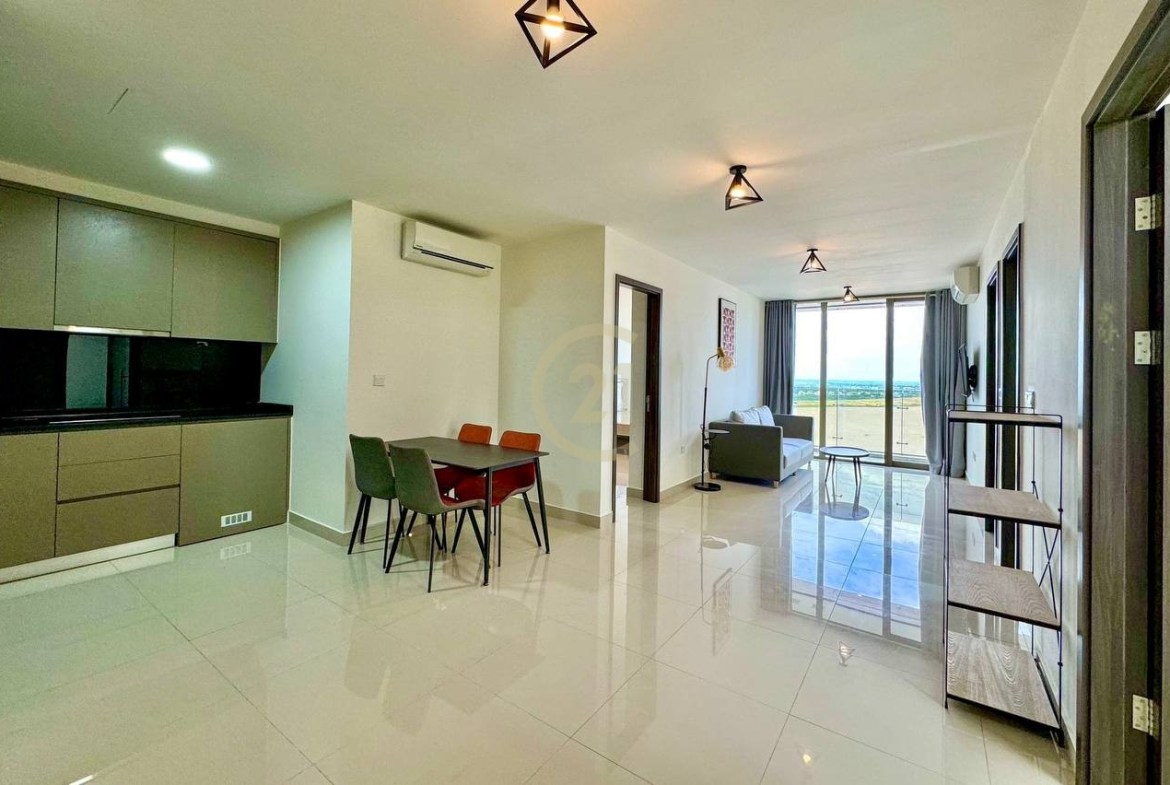 LUXURIOUS THREE BEDROOM FOR RENT