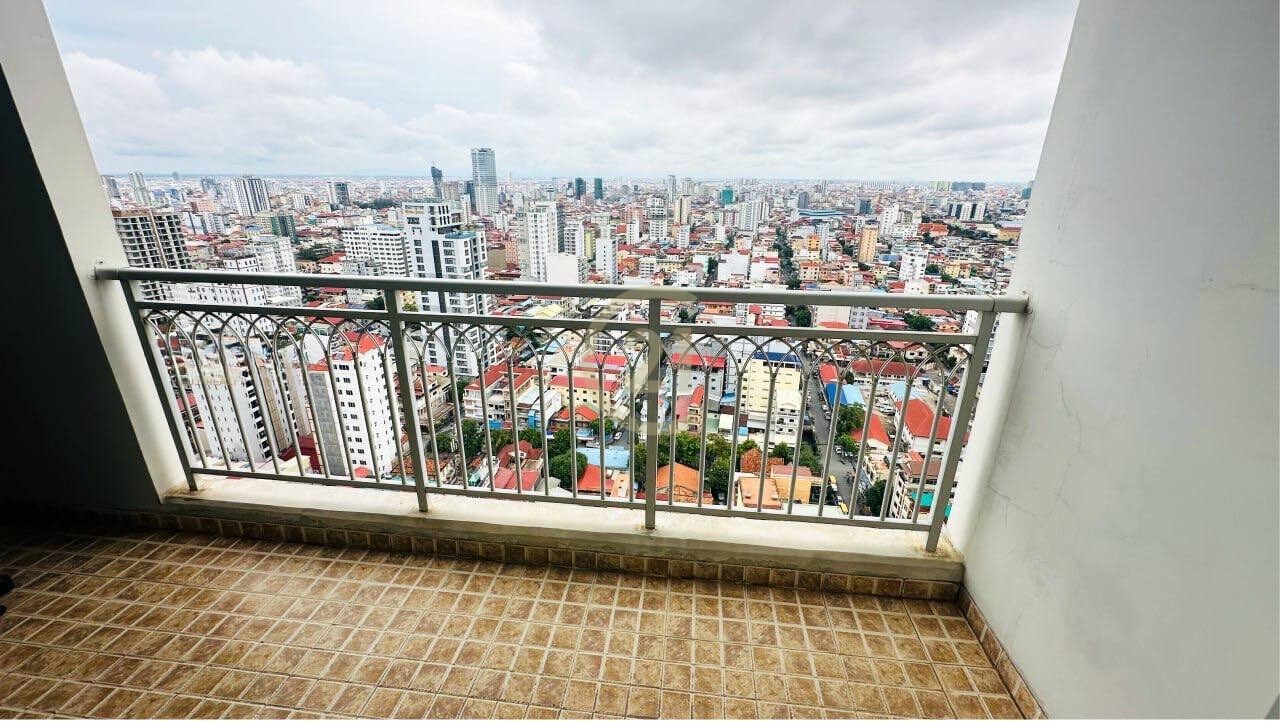 VINTAGE ONE BEDROOM FOR RENT