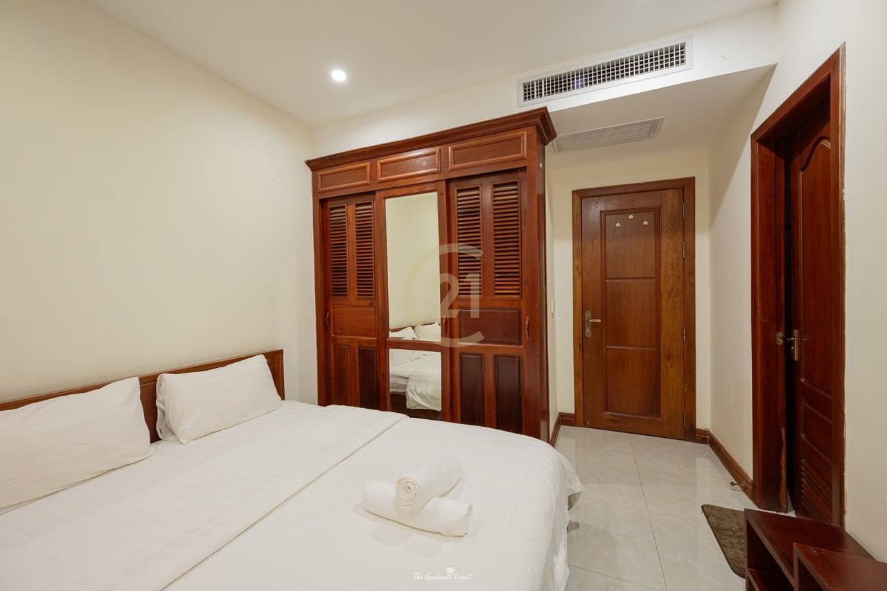 CLASSIC TWO BEDROOM FOR RENT