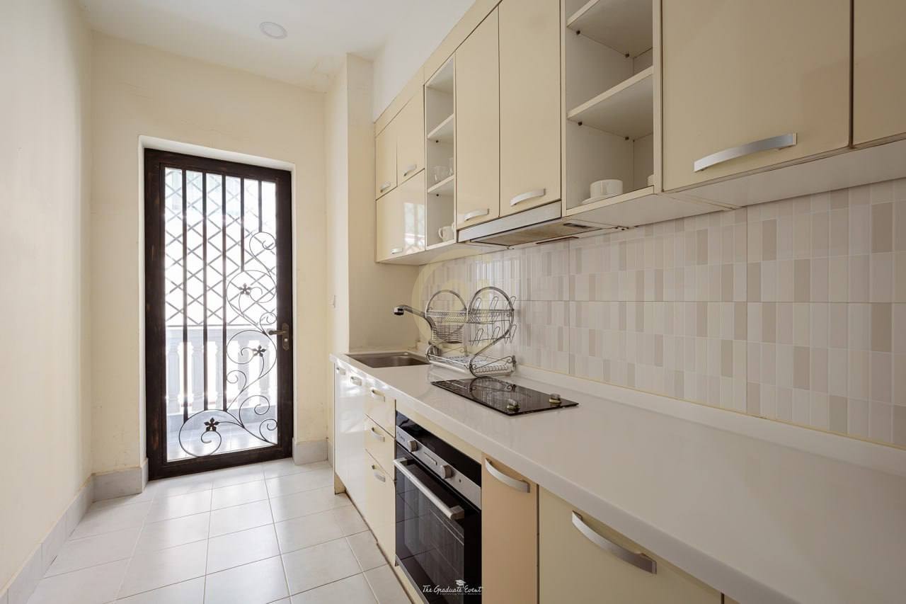 CLASSIC TWO BEDROOM FOR RENT