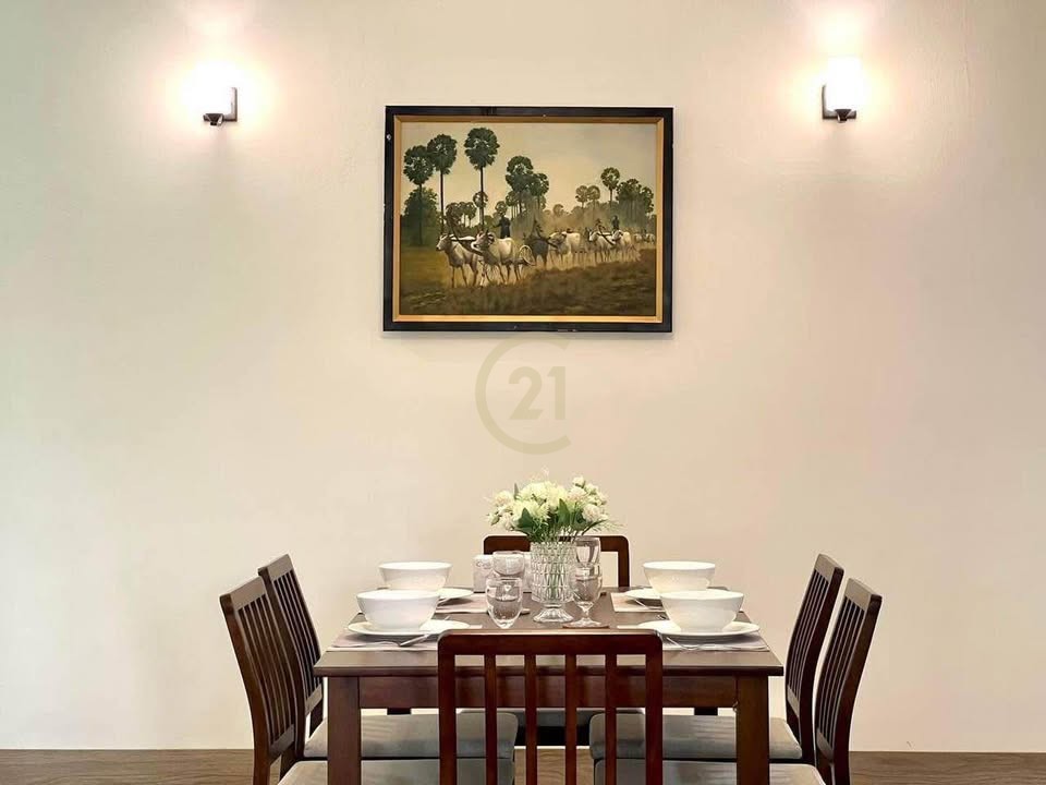 LUXURIOUS THREE BEDROOM FOR RENT