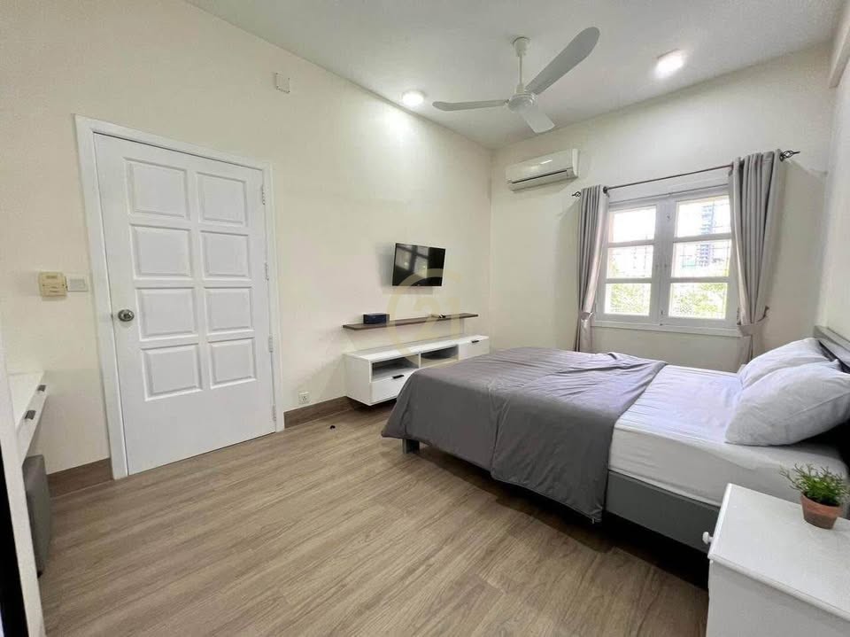 LUXURIOUS THREE BEDROOM FOR RENT